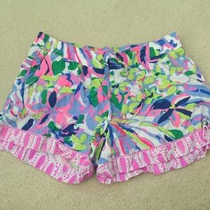 Iilly Pulitzer soft shorts